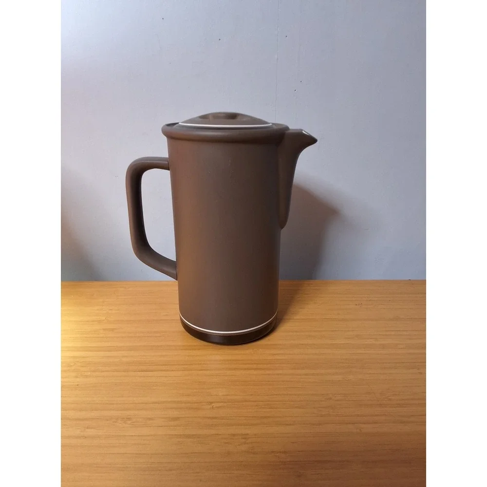 1970's Arita Genesis MCM Stoneware‎ Coffee Pot. Made In Japan. Approx. 8.5